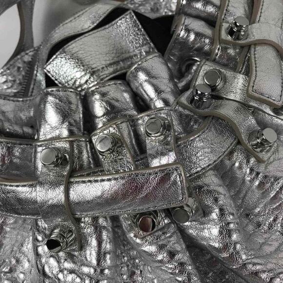 New Alexander Wang Diego Metallic Leather Bucket Bag w/COA and dust bag - Picture 11 of 12